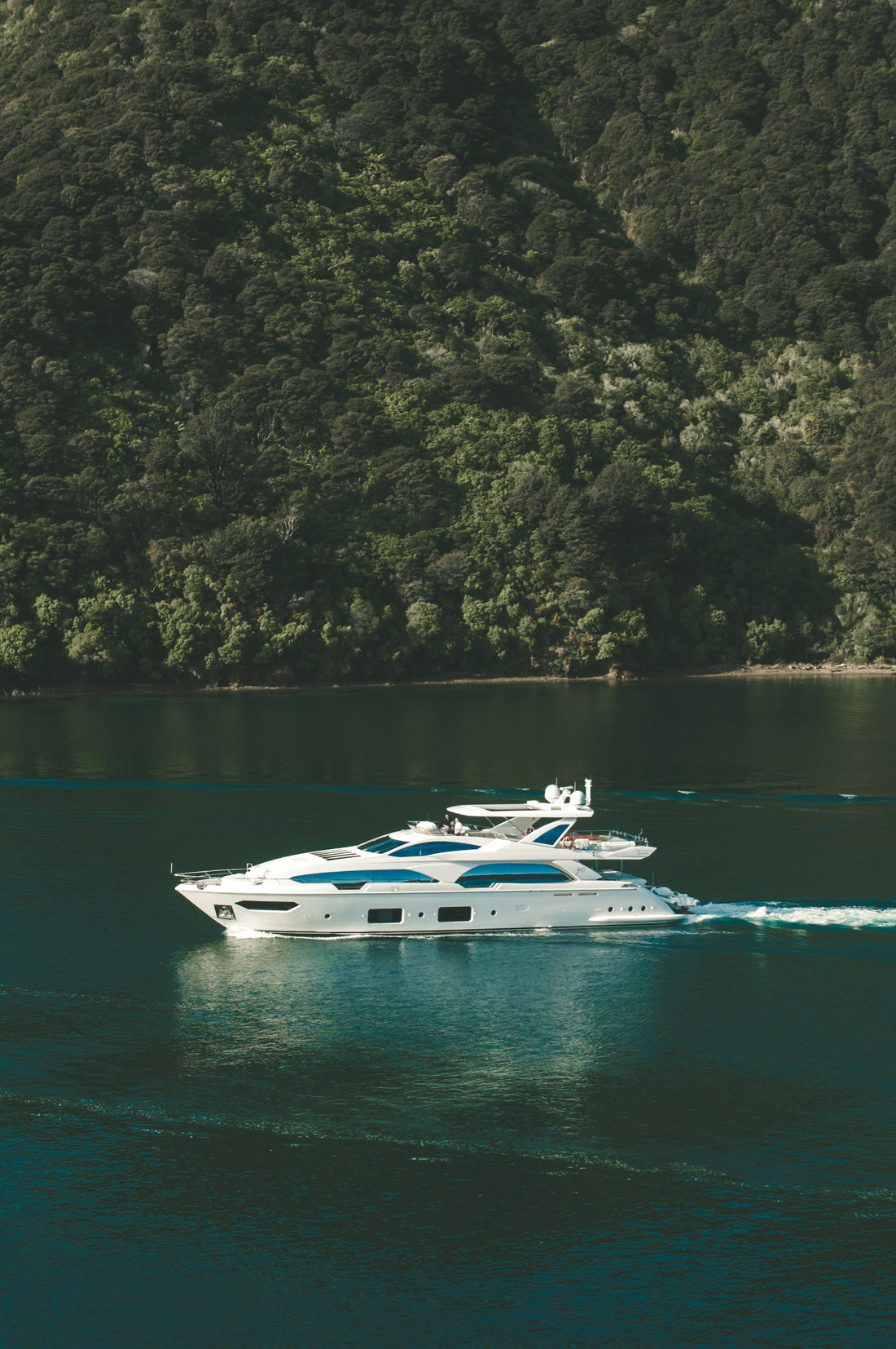 10 Must-Have Technologies for Next-Gen Smart Yachts